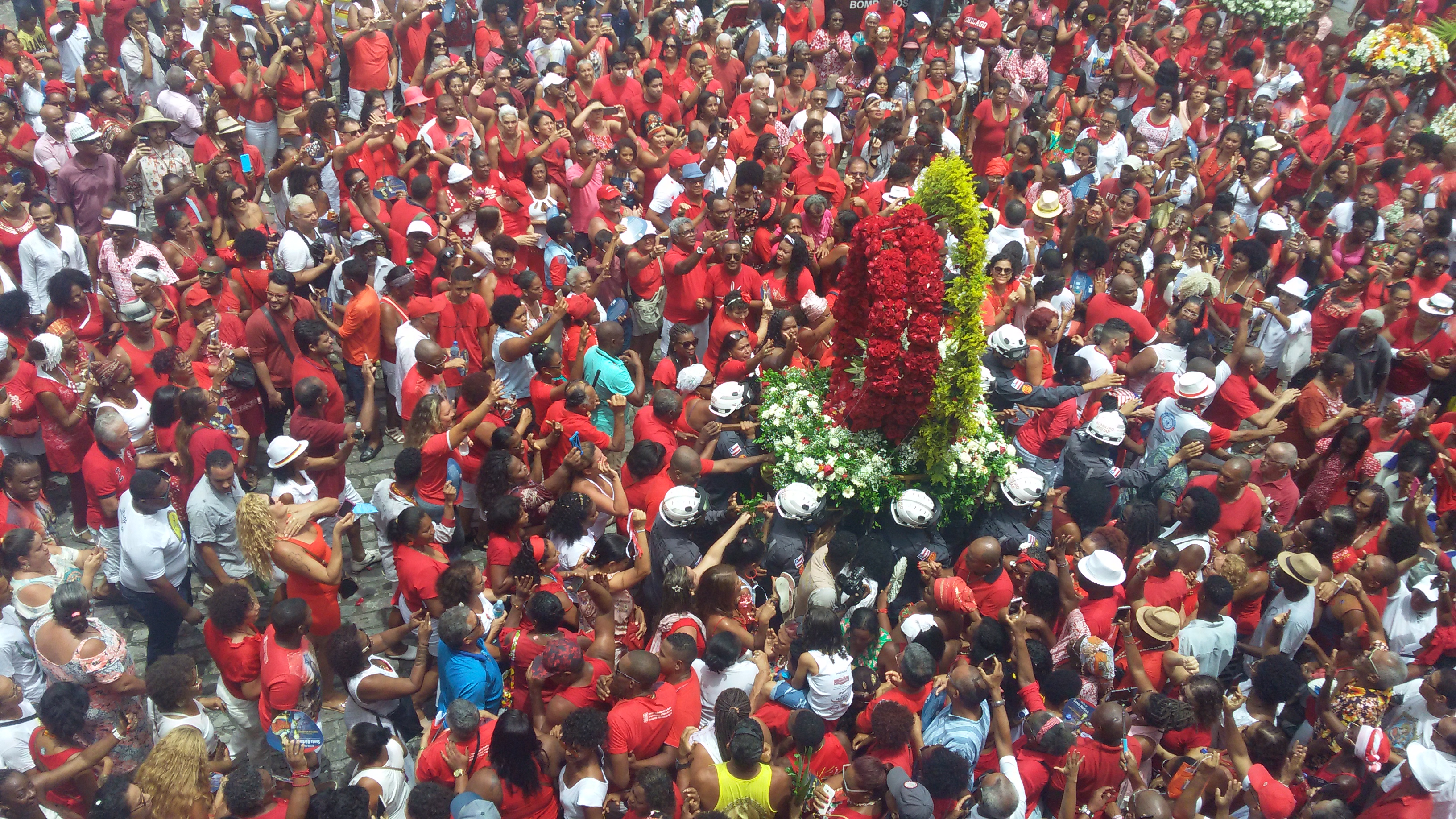Homenagem à Santa Bárbara/Iansã na sede do Corpo de Bombeiros