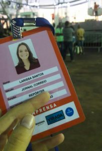 A credencial que dá acesso ao palco, às entrevistas coletivas com artistas e à sala de imprensa | Foto: Larissa Silva